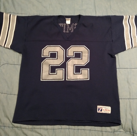 LOGO by Lori Goldstein Other - Vintage emmett smith jersey